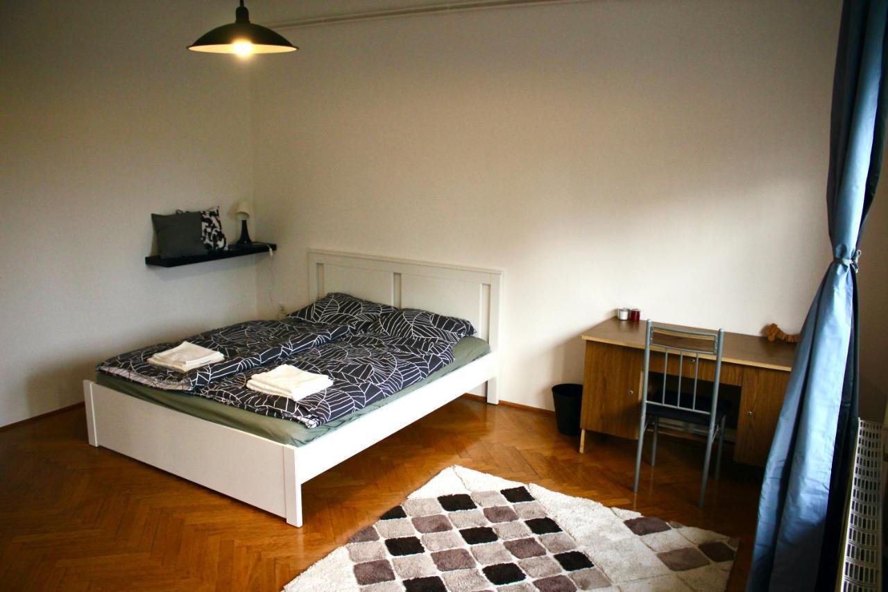 Castle Stallion Appartement Boedapest Buitenkant foto