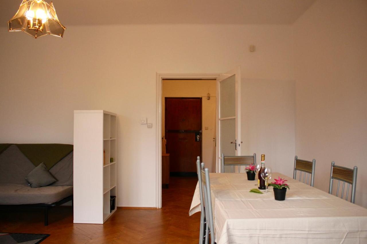 Castle Stallion Appartement Boedapest Buitenkant foto