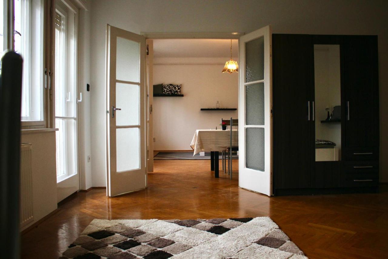 Castle Stallion Appartement Boedapest Buitenkant foto