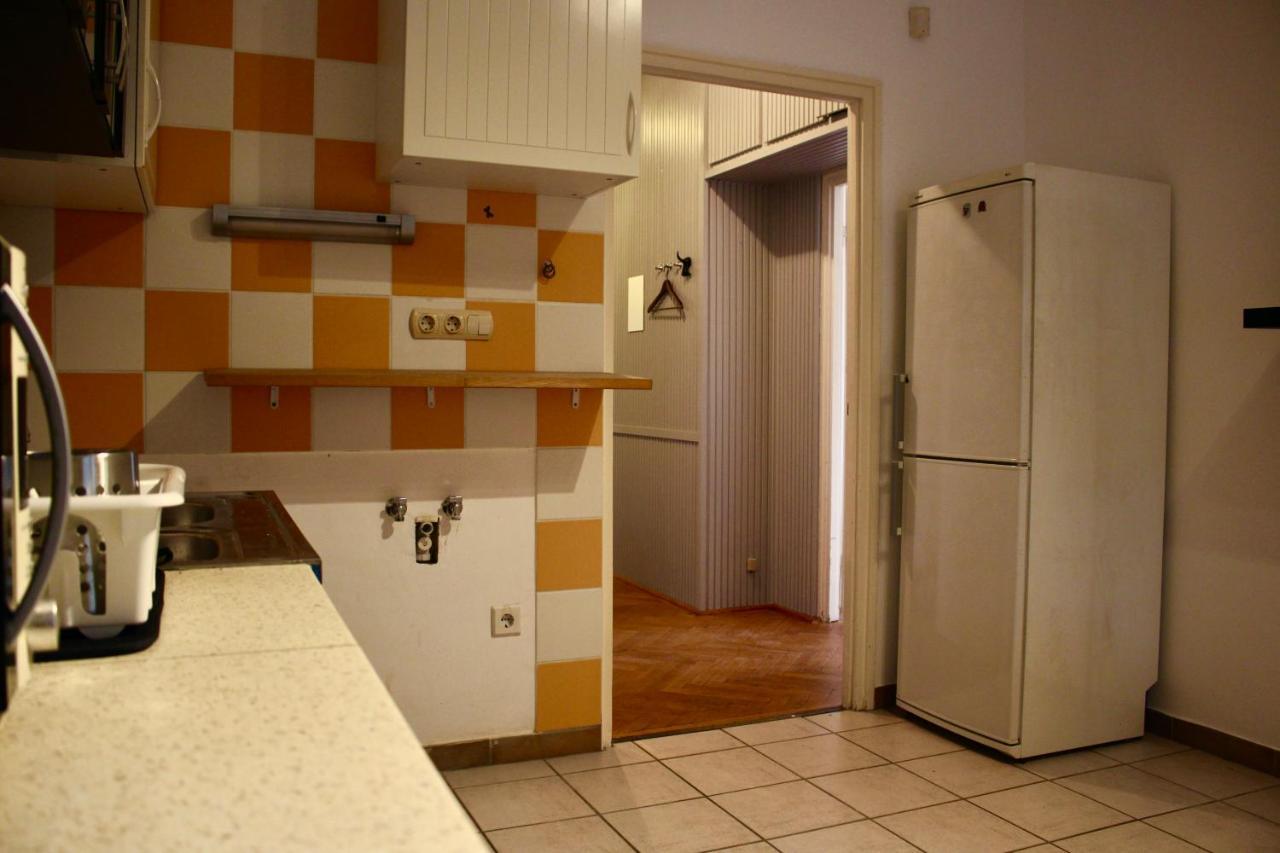 Castle Stallion Appartement Boedapest Buitenkant foto